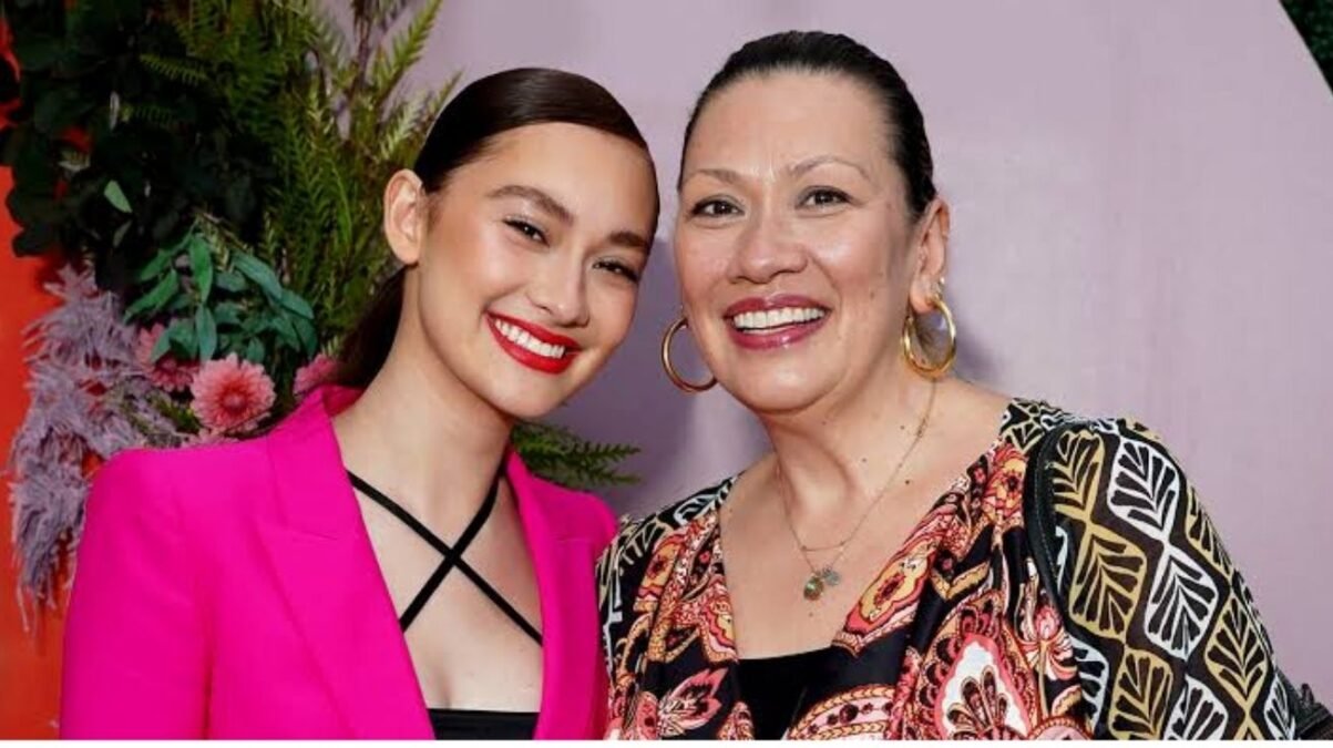 lola tung ethnicity lola tung ethnicity