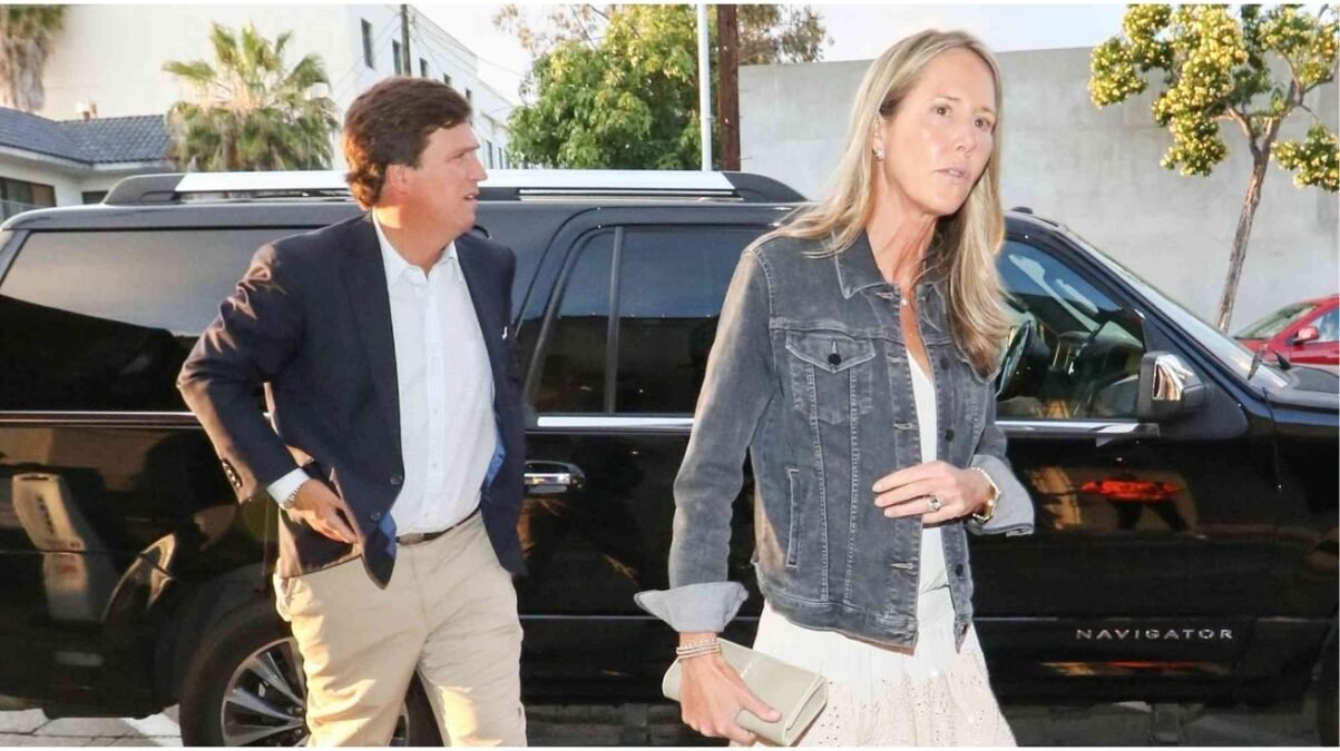 tucker carlson wife
